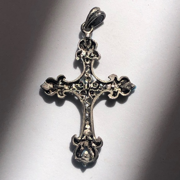 Vintage Cross Pendant Costume Jewelry - Picture 6 of 9